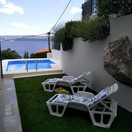 Private Pool And Sea View Apartment Omis Exterior photo