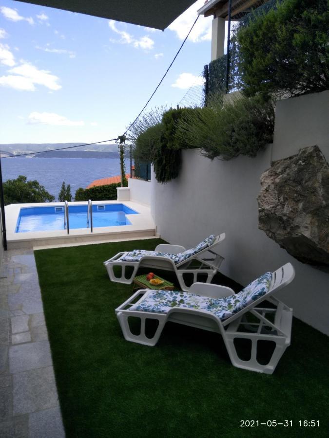 Private Pool And Sea View Apartment Omis Exterior photo